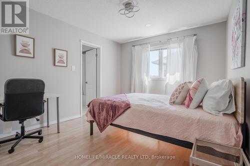 2381 East Gate Crescent, Oakville, ON - Indoor Photo Showing Bedroom