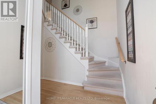 2381 East Gate Crescent, Oakville, ON - Indoor Photo Showing Other Room