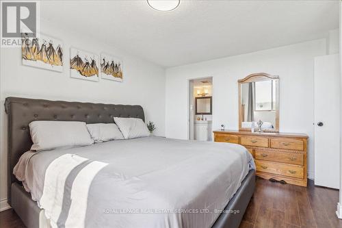 407 - 2556 Argyle Road, Mississauga, ON - Indoor Photo Showing Bedroom