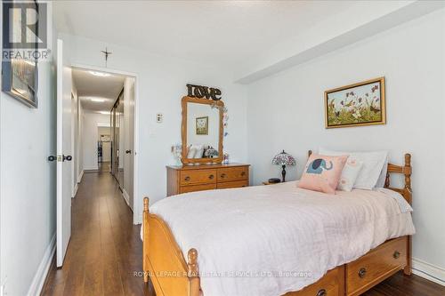 407 - 2556 Argyle Road, Mississauga, ON - Indoor Photo Showing Bedroom