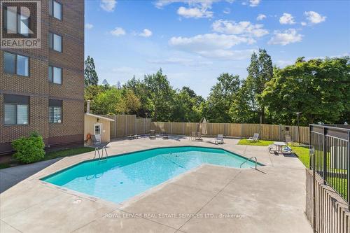 407 - 2556 Argyle Road, Mississauga, ON - Outdoor With In Ground Pool