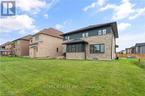 24 Sparkle Drive, Thorold, ON - Outdoor With Exterior