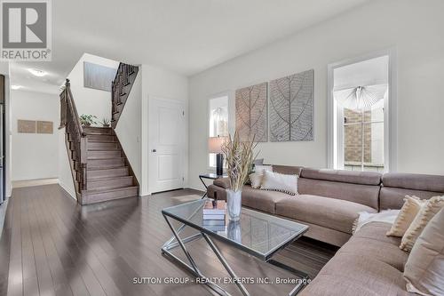 27 Brixham Lane, Brampton, ON - Indoor Photo Showing Living Room