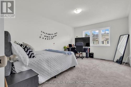 27 Brixham Lane, Brampton, ON - Indoor Photo Showing Bedroom