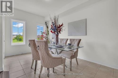 27 Brixham Lane, Brampton, ON - Indoor Photo Showing Dining Room