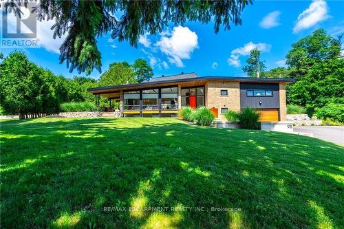 98 Mansfield Drive, Hamilton, ON - Outdoor With Deck Patio Veranda