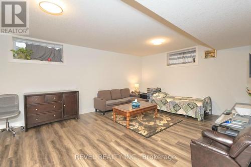 200 Snyders Avenue, Central Elgin, ON - Indoor