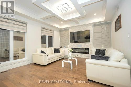 200 Snyders Avenue, Central Elgin, ON - Indoor Photo Showing Living Room With Fireplace