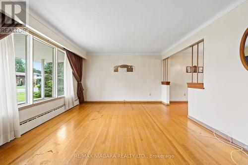 20 Cedar Street, Port Colborne, ON - Indoor Photo Showing Other Room