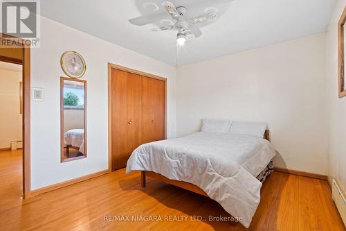 20 Cedar Street, Port Colborne, ON - Indoor Photo Showing Bedroom