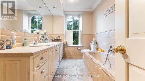 61 King Street N, Brant, ON - Indoor Photo Showing Bathroom