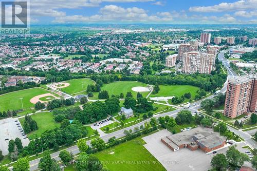 9 Horseshoe Crescent, Toronto E11, ON - Outdoor With View