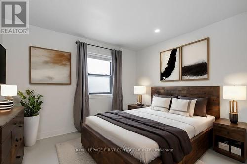 1370 Killarney Beach Road, Innisfil (Lefroy), ON - Indoor Photo Showing Bedroom