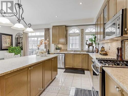 Upper - 80 Geddington Crescent, Markham (Box Grove), ON - Indoor Photo Showing Kitchen