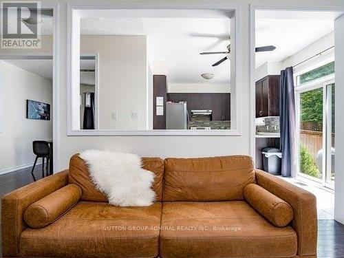 66 Christy Drive, Wasaga Beach, ON - Indoor Photo Showing Living Room