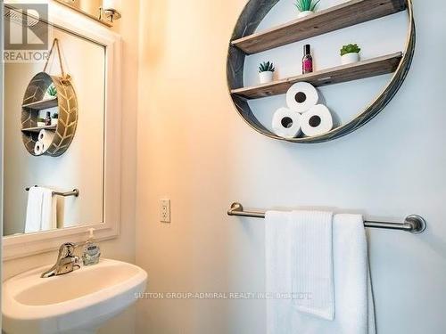 66 Christy Drive, Wasaga Beach, ON - Indoor Photo Showing Bathroom