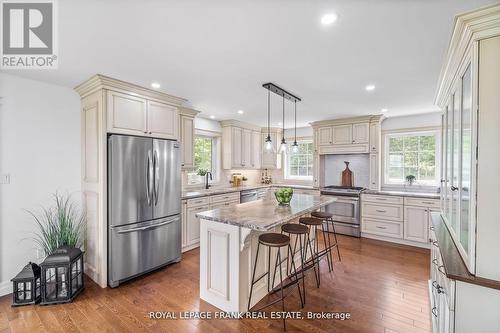 370 Detlor Road, Bancroft, ON - Indoor Photo Showing Kitchen With Stainless Steel Kitchen With Upgraded Kitchen