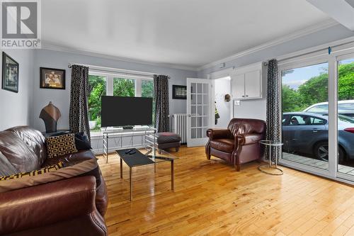 635 Southside Road, St. John'S, NL - Indoor Photo Showing Living Room