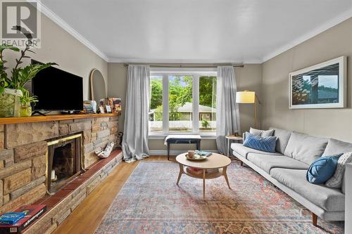 635 Southside Road, St. John'S, NL - Indoor Photo Showing Living Room With Fireplace