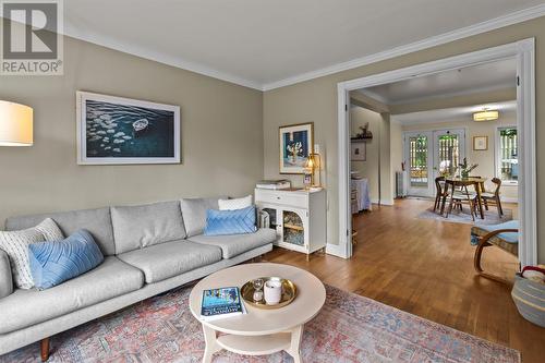 635 Southside Road, St. John'S, NL - Indoor Photo Showing Living Room