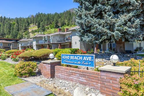 209-4340B Beach Avenue, Peachland, BC - Outdoor With Deck Patio Veranda