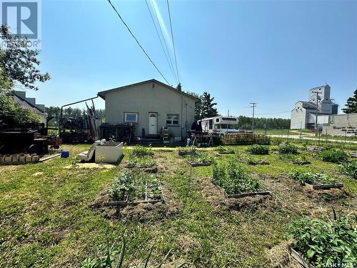 111 1St Avenue, Medstead, SK - Outdoor