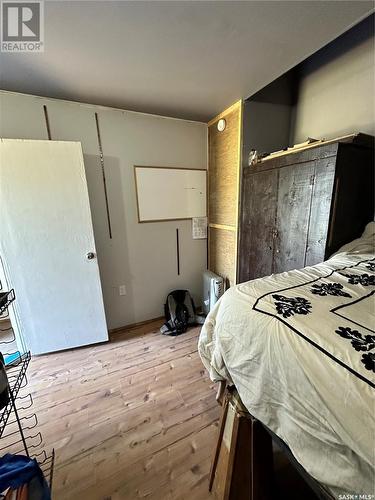 111 1St Avenue, Medstead, SK - Indoor Photo Showing Bedroom