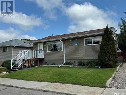 317 7Th Avenue W, Biggar, SK - Outdoor