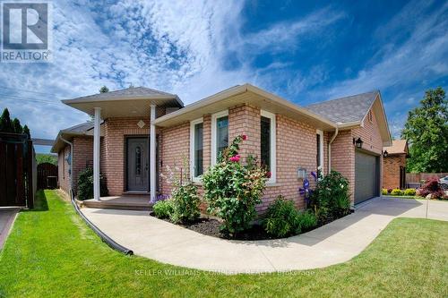 75 Riviera Ridge, Hamilton, ON - Outdoor With Facade