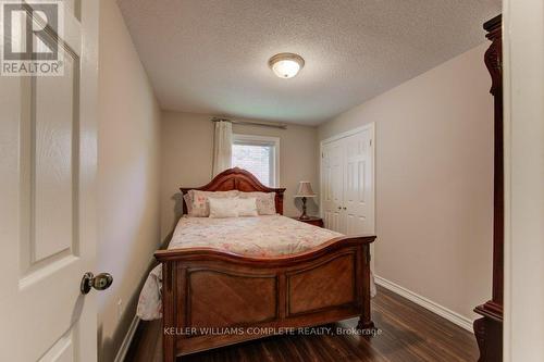 75 Riviera Ridge, Hamilton, ON - Indoor Photo Showing Bedroom