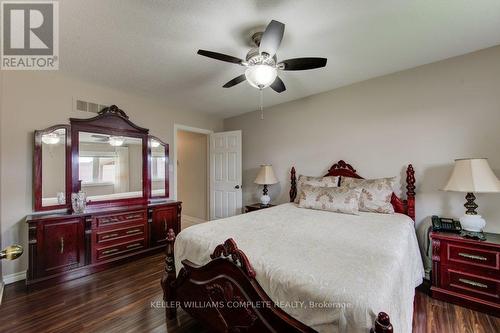 75 Riviera Ridge, Hamilton, ON - Indoor Photo Showing Bedroom