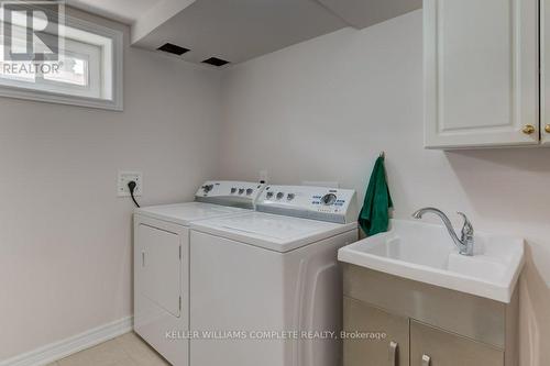 75 Riviera Ridge, Hamilton, ON - Indoor Photo Showing Laundry Room