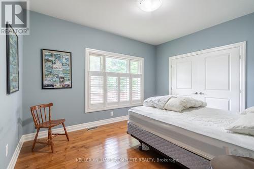 327 Pelham Road, St. Catharines, ON - Indoor Photo Showing Bedroom