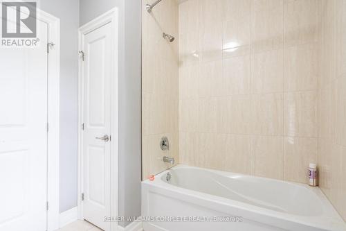 327 Pelham Road, St. Catharines, ON - Indoor Photo Showing Bathroom