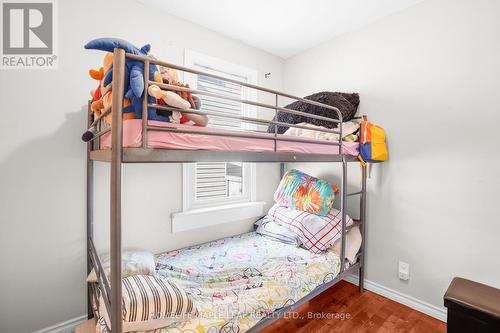 51 Robins Avenue, Hamilton, ON - Indoor Photo Showing Bedroom