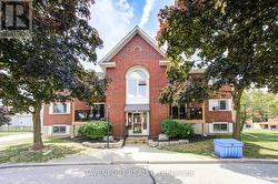 804 - 565 GREENFIELD AVENUE  Kitchener, ON N2C 2P5