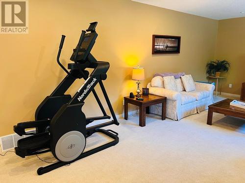 4828 Firland Close, Radium Hot Springs, BC - Indoor Photo Showing Gym Room