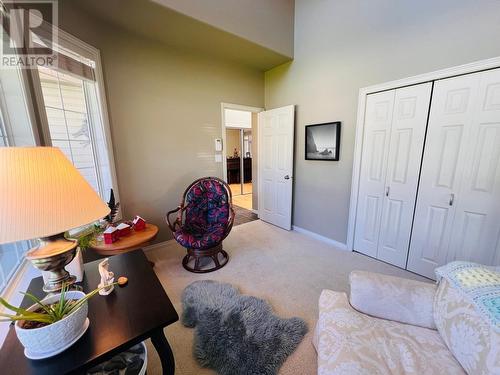 4828 Firland Close, Radium Hot Springs, BC - Indoor Photo Showing Bedroom