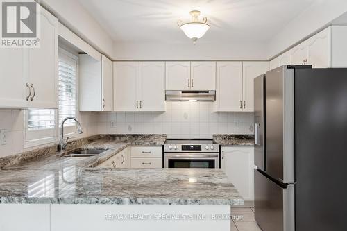 3251 Bloomfield Drive, Mississauga (Lisgar), ON - Indoor Photo Showing Kitchen With Double Sink