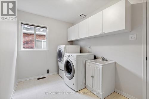 3251 Bloomfield Drive, Mississauga (Lisgar), ON - Indoor Photo Showing Laundry Room