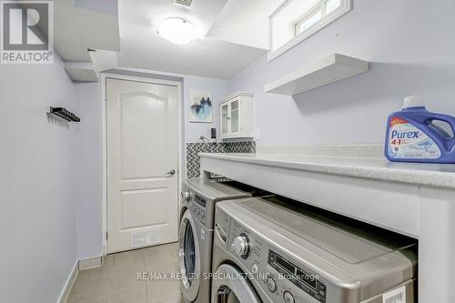7362 Banffshire Court N, Mississauga, ON - Indoor Photo Showing Laundry Room