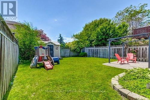 7362 Banffshire Court N, Mississauga, ON - Outdoor With Backyard