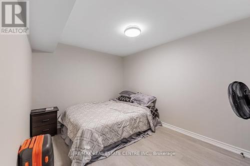 3576 Ash Row Crescent, Mississauga, ON - Indoor Photo Showing Bedroom