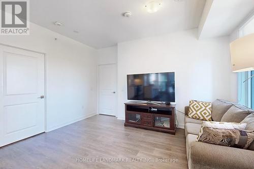 614 - 85 Oneida Crescent, Richmond Hill (Langstaff), ON - Indoor Photo Showing Living Room