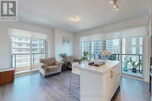 614 - 85 Oneida Crescent, Richmond Hill (Langstaff), ON - Indoor Photo Showing Living Room