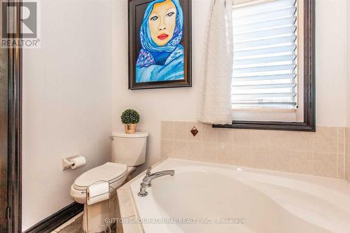 9 Amalfi Court, Vaughan (West Woodbridge), ON - Indoor Photo Showing Bathroom