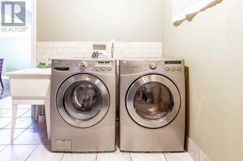 9 Amalfi Court, Vaughan (West Woodbridge), ON - Indoor Photo Showing Laundry Room