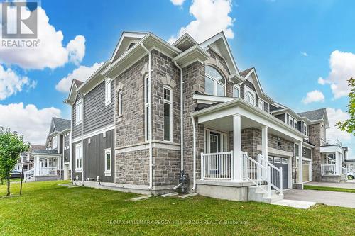 88 Village Gate Drive, Wasaga Beach, ON - Outdoor With Facade