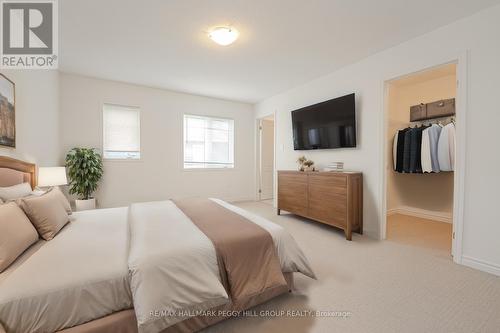 88 Village Gate Drive, Wasaga Beach, ON - Indoor Photo Showing Bedroom