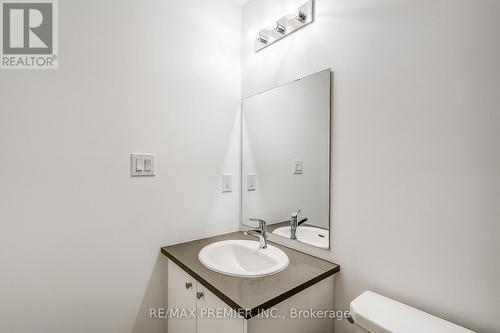 14 - 105 Appletree Lane, Barrie, ON - Indoor Photo Showing Bathroom